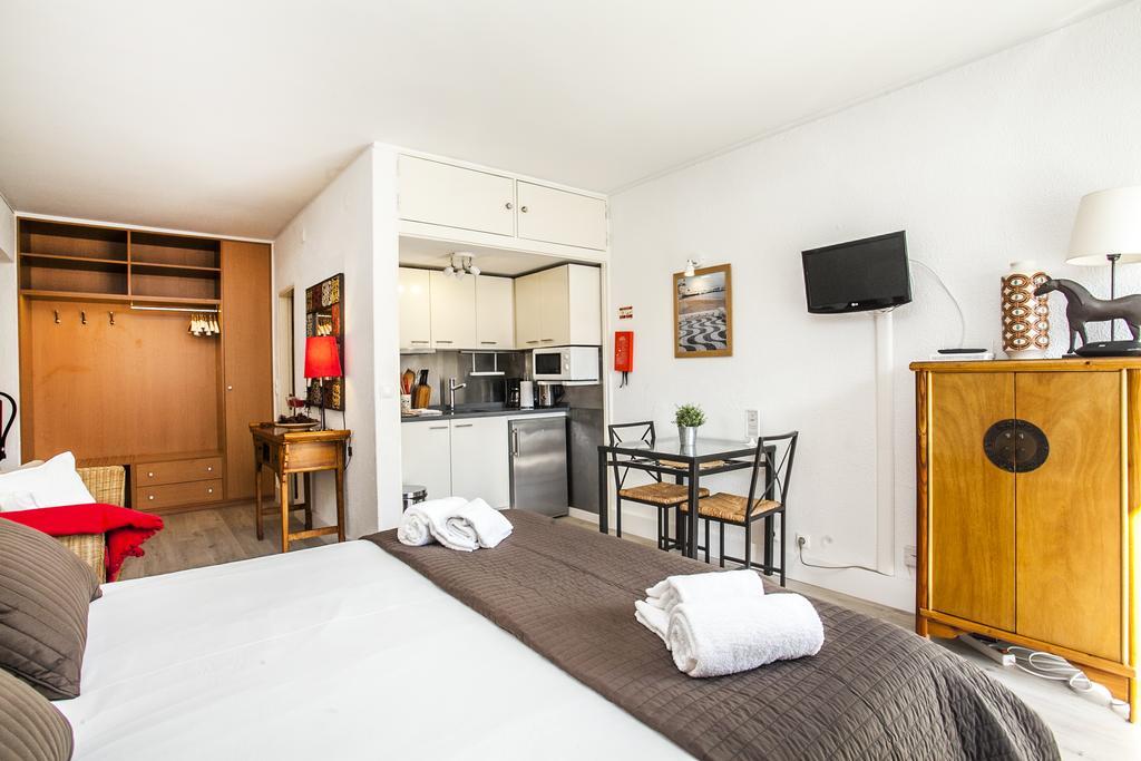 Gomes Freire Studio With Balcony Cascais Bagian luar foto